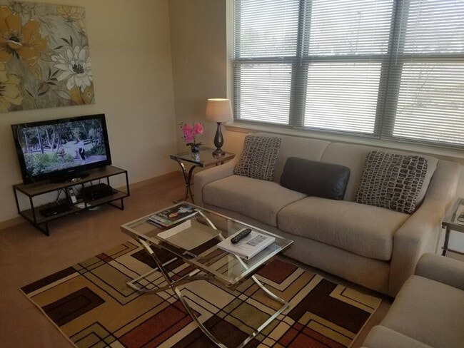 Building Photo - N72W13536 Lund Ln Unit ID1073576P