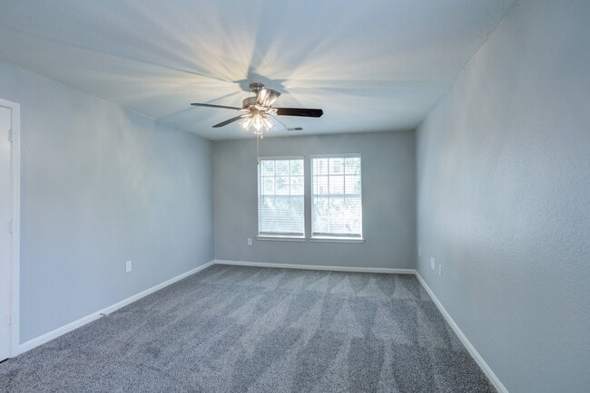 Photo - Marina Pointe