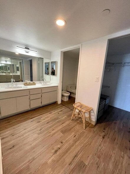 Photo - 151 Crandon Blvd Unit 822