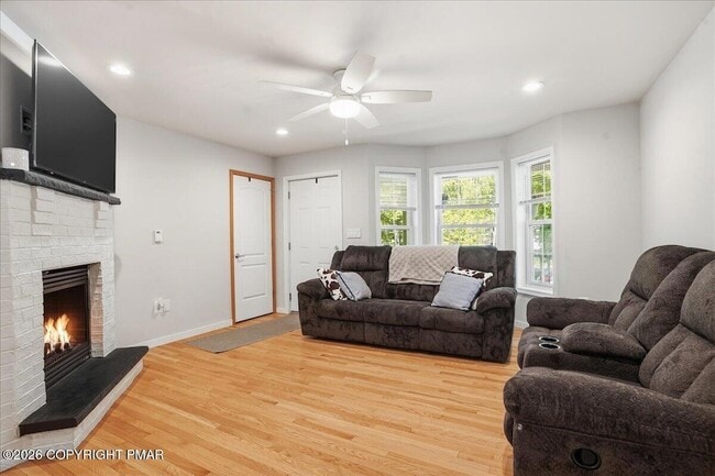 Photo - 12 Rockway Ct