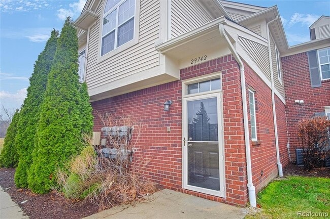 Building Photo - 29742 Fox Run Cir