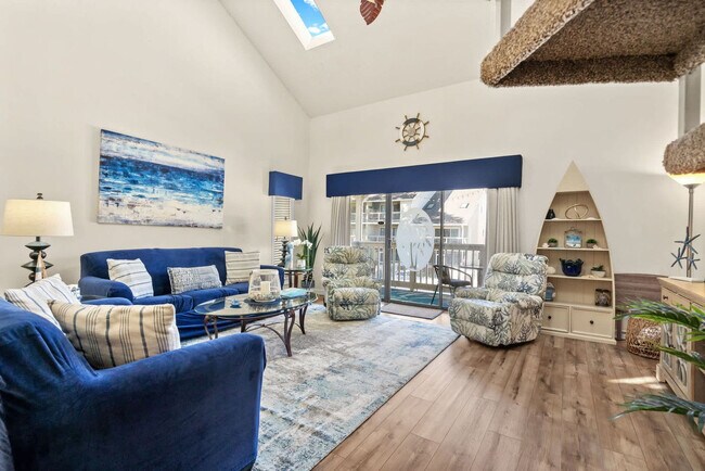 Photo - 1908 Hwy 17 S Unit SI ID1382458P