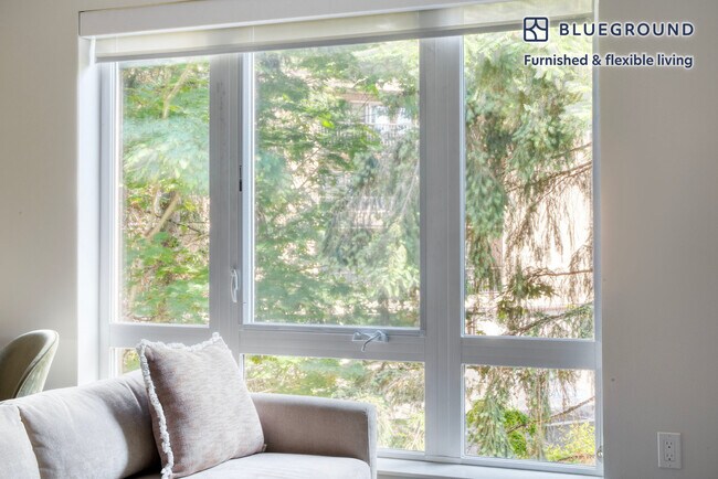 Photo - 10595 Main St Unit FL7-ID615