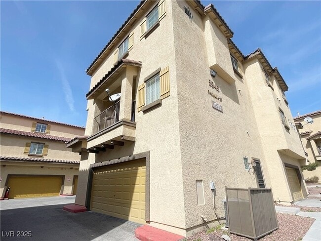 Photo - 5945 Palmilla St