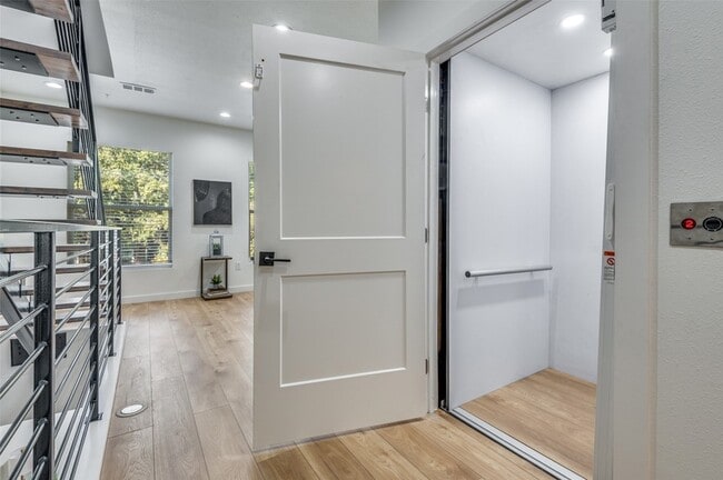 Photo - 504 S O Connor Rd