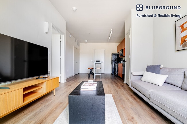 Photo - 3001 Esperanza Crossing Unit FL0-ID299