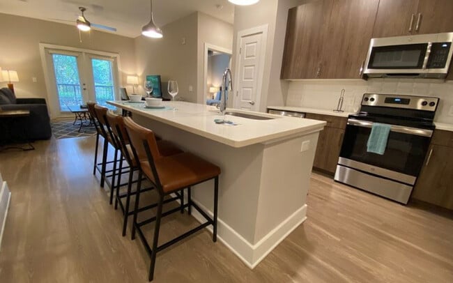 Photo - 5478 Glenridge View NE Unit ID1344757P