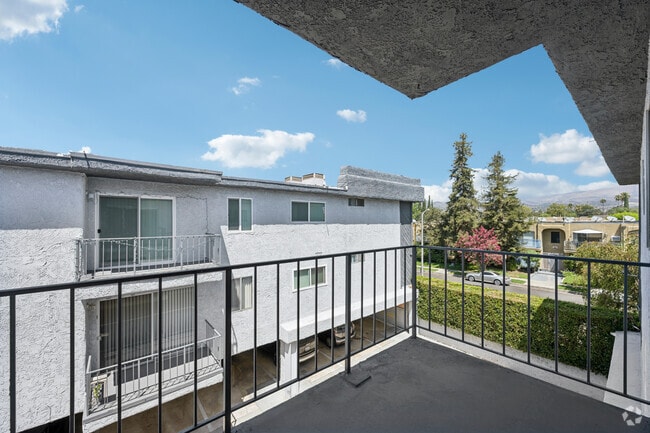 2BR, 2BA - 1200SF - Balcony - Mountain View Manor Apartments