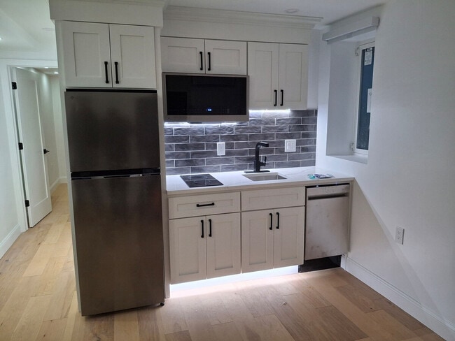 Photo - 919 Atwells Ave Unit ID1373632P