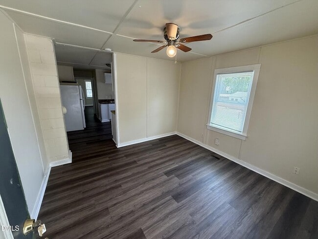 Photo - 663 Coleman St