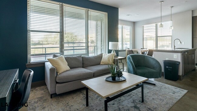 Building Photo - 14805 Grisby Rd Unit 128