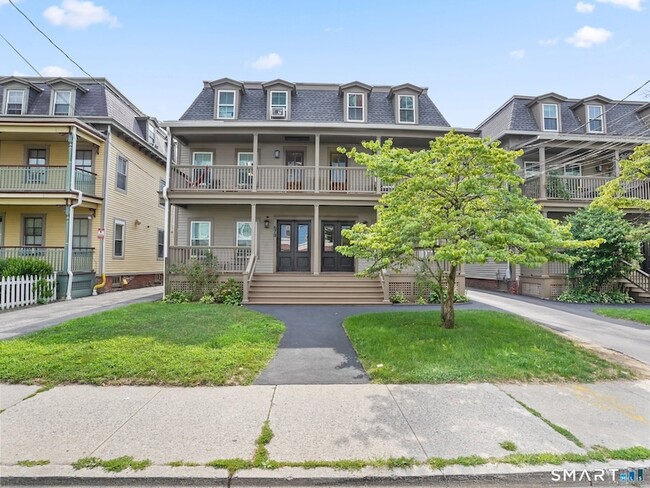 Building Photo - 678 Atlantic St Unit 3