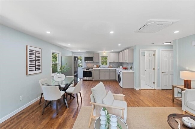 Photo - 7 Laneway Ct