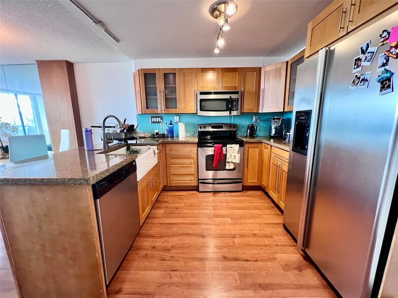 Photo - 600 NE 36th St Unit 309