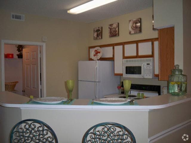 Kitchen - Enclave at Wolfchase