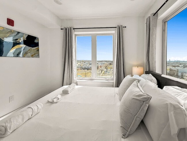 Photo - 2400 E Huntingdon St Unit ID1075551P