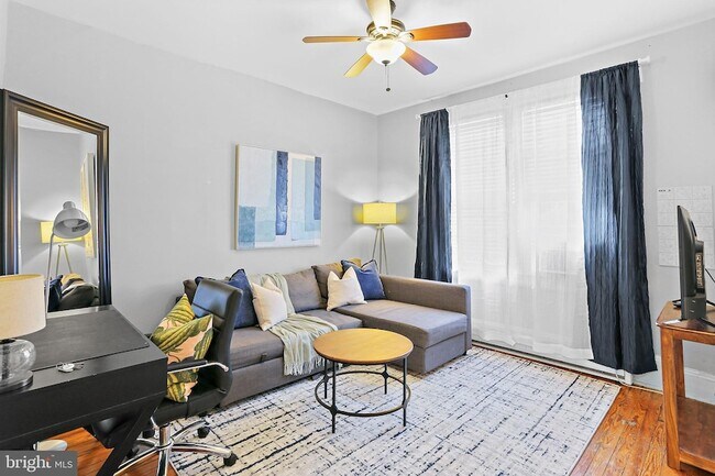 Photo - 1211 33rd St NW Unit 1