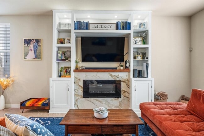 Photo - 1117 Nevarez