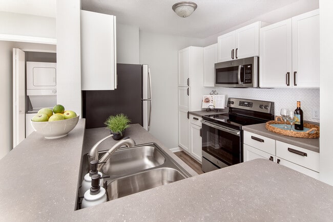 Photo - East Pointe Commons