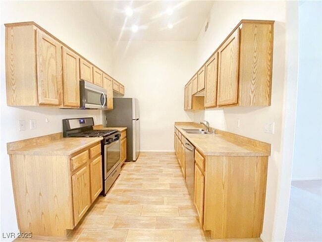 Photo - 3481 Desert Cliff St Unit 203