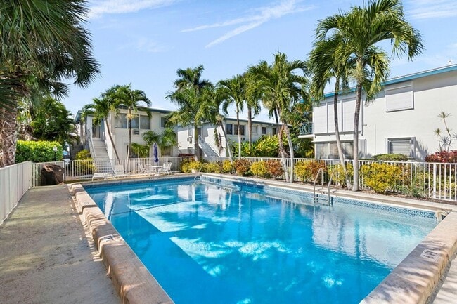 Photo - 561 Bayshore Dr Unit 5