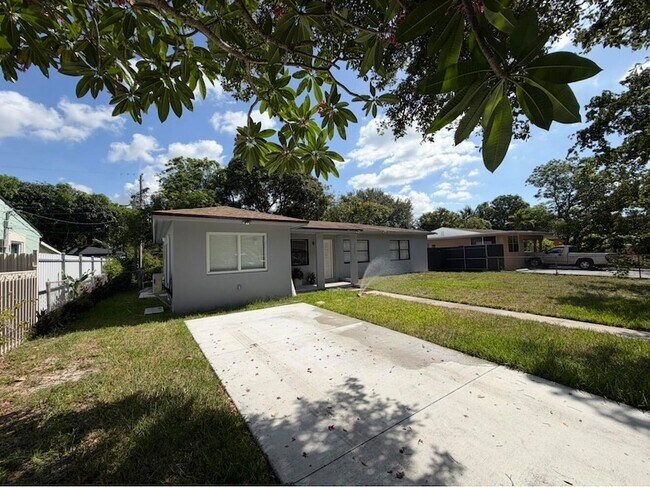 Photo - 1135 NW 127th St