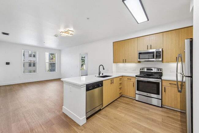Building Photo - Cirrus Redwood City