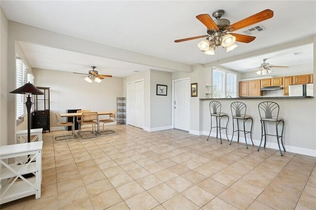 Photo - 5705 Prytania St