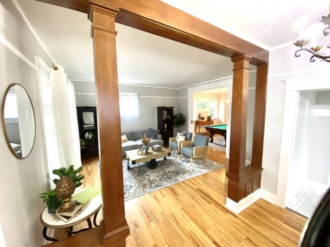 Photo - 964 SW Ferry St Unit SI ID1624356P