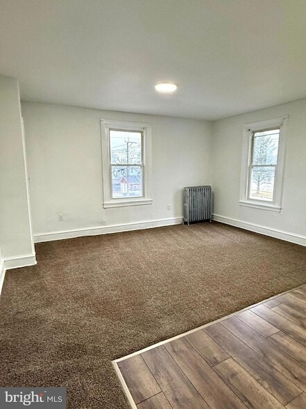 Photo - 1906 49th St