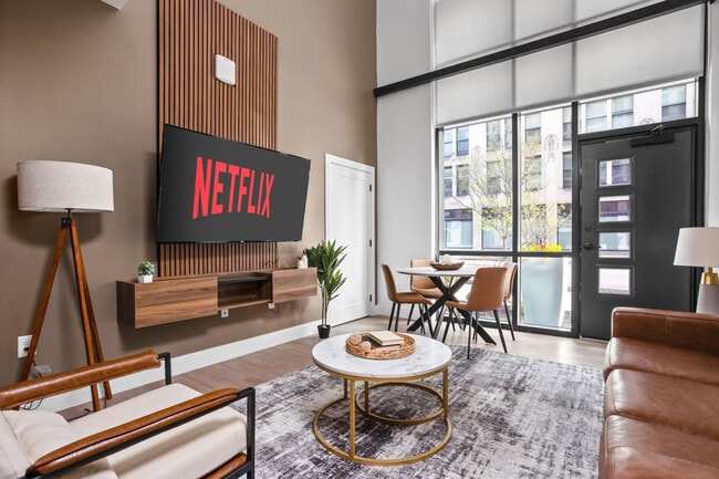 Building Photo - 421 N Pennsylvania St Unit ID1312589P