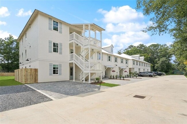 Photo - 745 Carroll St