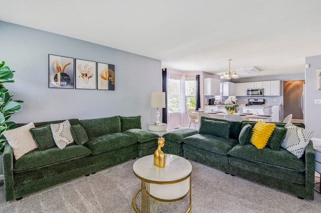 Building Photo - 784 Long Island Cir Unit SI ID1310537P