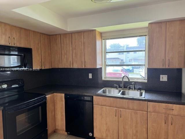 Building Photo - 7350 SW 82nd St Unit C125