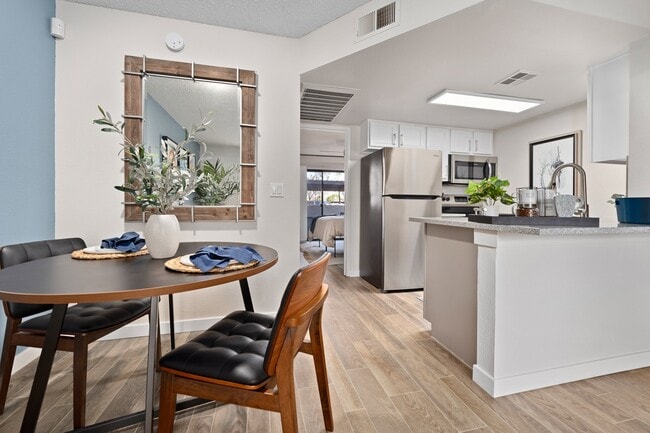 Photo - Solas Glendale