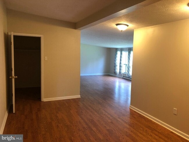 Photo - 21 S Stewart St Unit 4