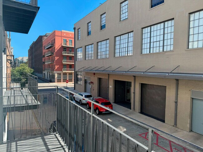 Photo - 1050 Annunciation St Unit SI ID1272300P