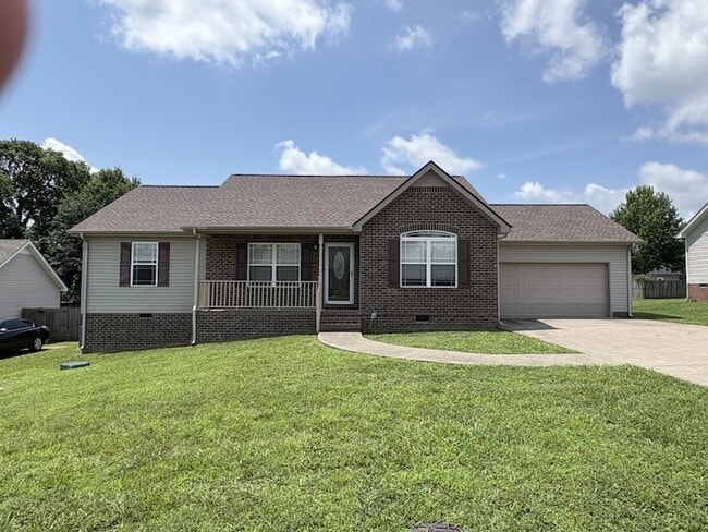 Photo - 1009 Halverson Dr