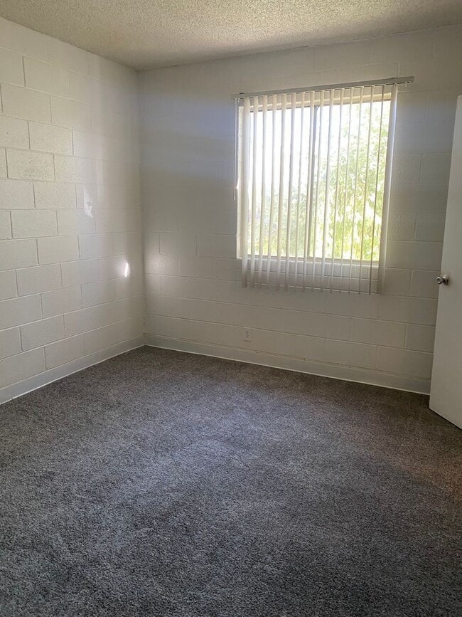 Photo - The Lowell Apartments