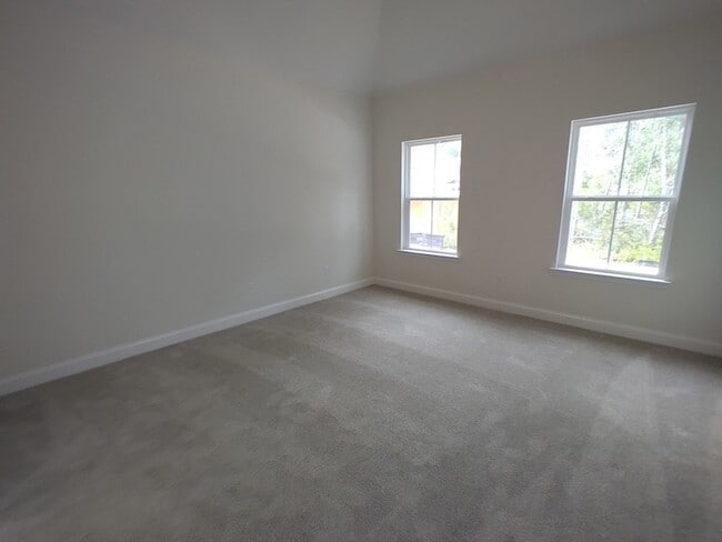 Photo - 584 Grayson Ave