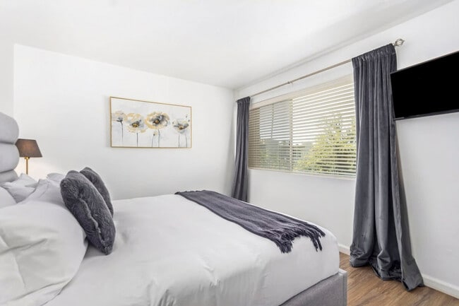 Photo - 4610 N 68th St Unit SI ID1609106P