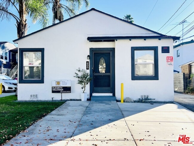 Photo - 600 E Chevy Chase Dr