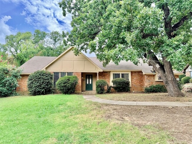 Building Photo - 1416 Sandy Creek Dr
