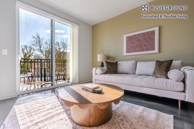 Building Photo - 3929 Landmark Ct Unit SI FL3-ID1245