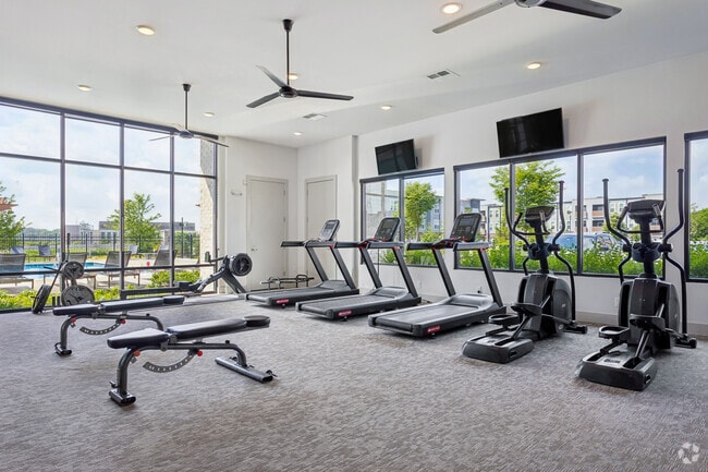 Fitness Center - HQ Flats