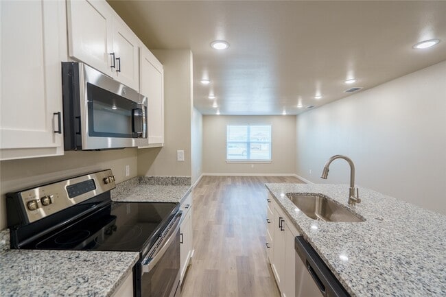 Photo - 2626 Baron Ave