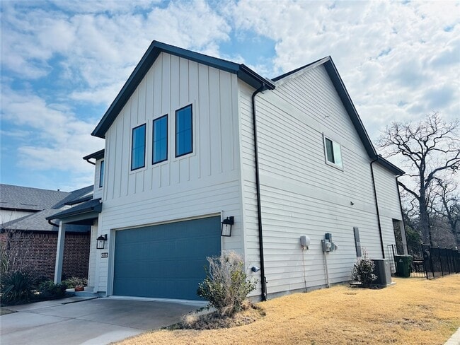 Photo - 4508 Hogan's Alley Dr