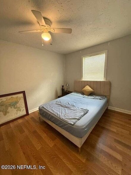 Photo - 314 Celery Ave N