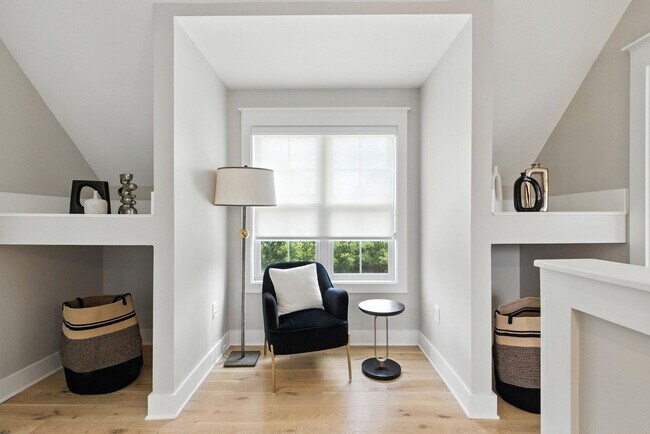 Photo - 143 Steepleview Dr Unit ID1302825P