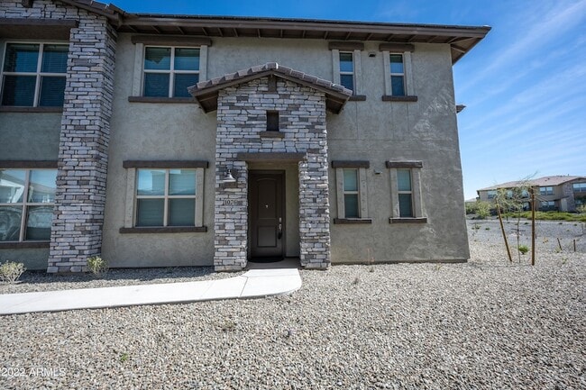 Building Photo - 5100 E Rancho Paloma Dr